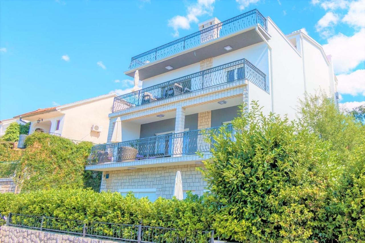 Holiday House Queens With Sea View 塞尔瑟 外观 照片